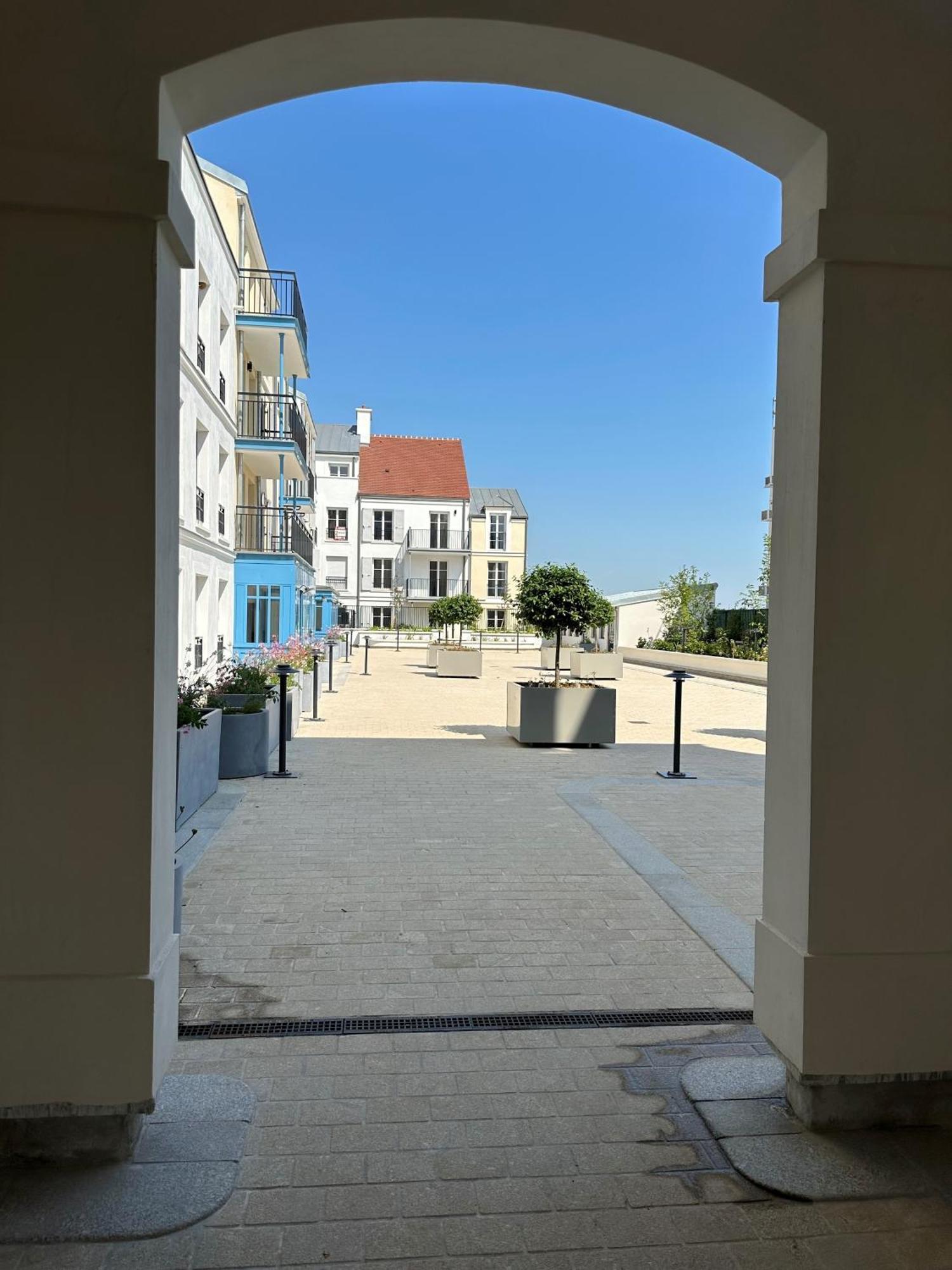 Superbe Appart Au Pied De Disney Apartment Serris Bagian luar foto